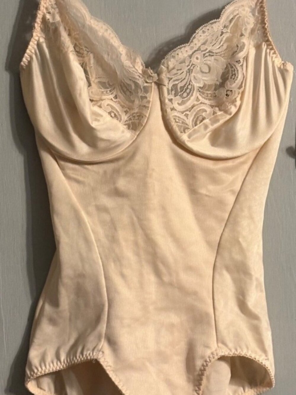 Vintage Olga Suddenly Smooth Bodysuit 36D Shaper Lingerie Teddy Underwire 42007